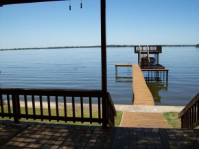 180 Degree View of Cedar Creek Lake!